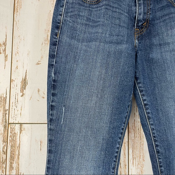 Levi’s 515 Boot Cut Jeans. Size 4M. In excellent condition! - Picture 2 of 7